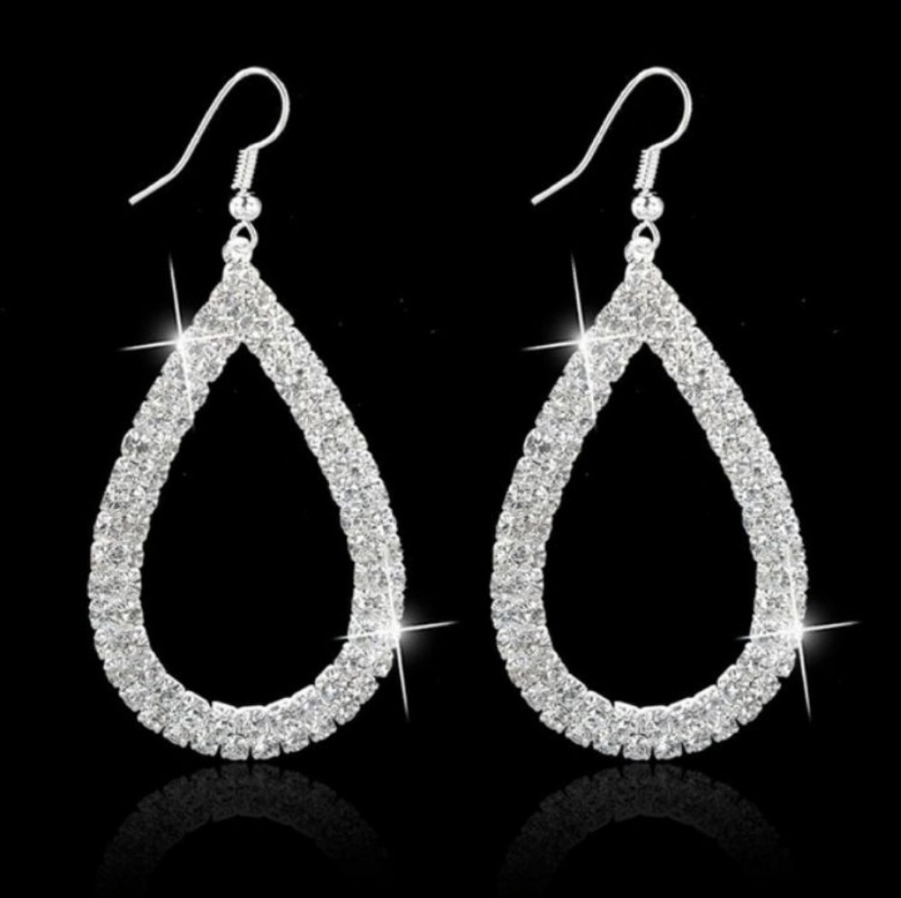 Fashion Jewelry Open Teardrop Pierced Earrings NIP
